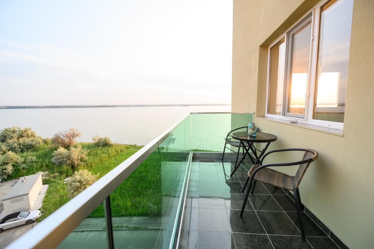 Sunset Lake Apartament Mamaia Exterior photo